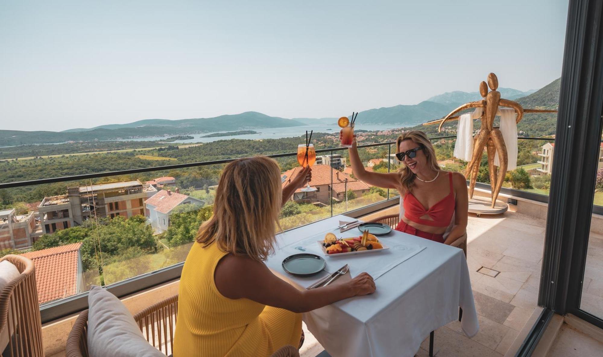 Royal Blue Resort & Residences Kavač Eksteriør bilde