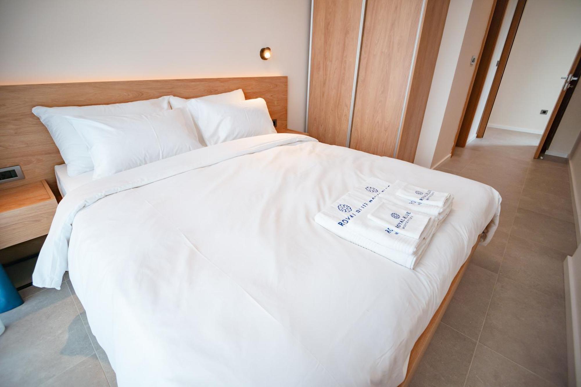 Royal Blue Resort & Residences Kavač Eksteriør bilde