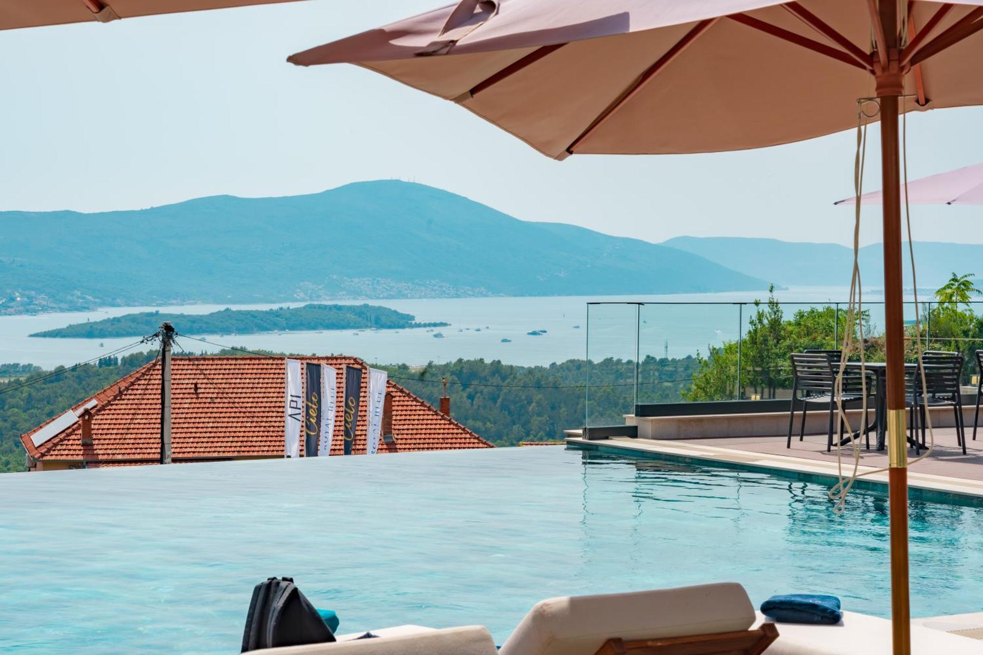 Royal Blue Resort & Residences Kavač Eksteriør bilde